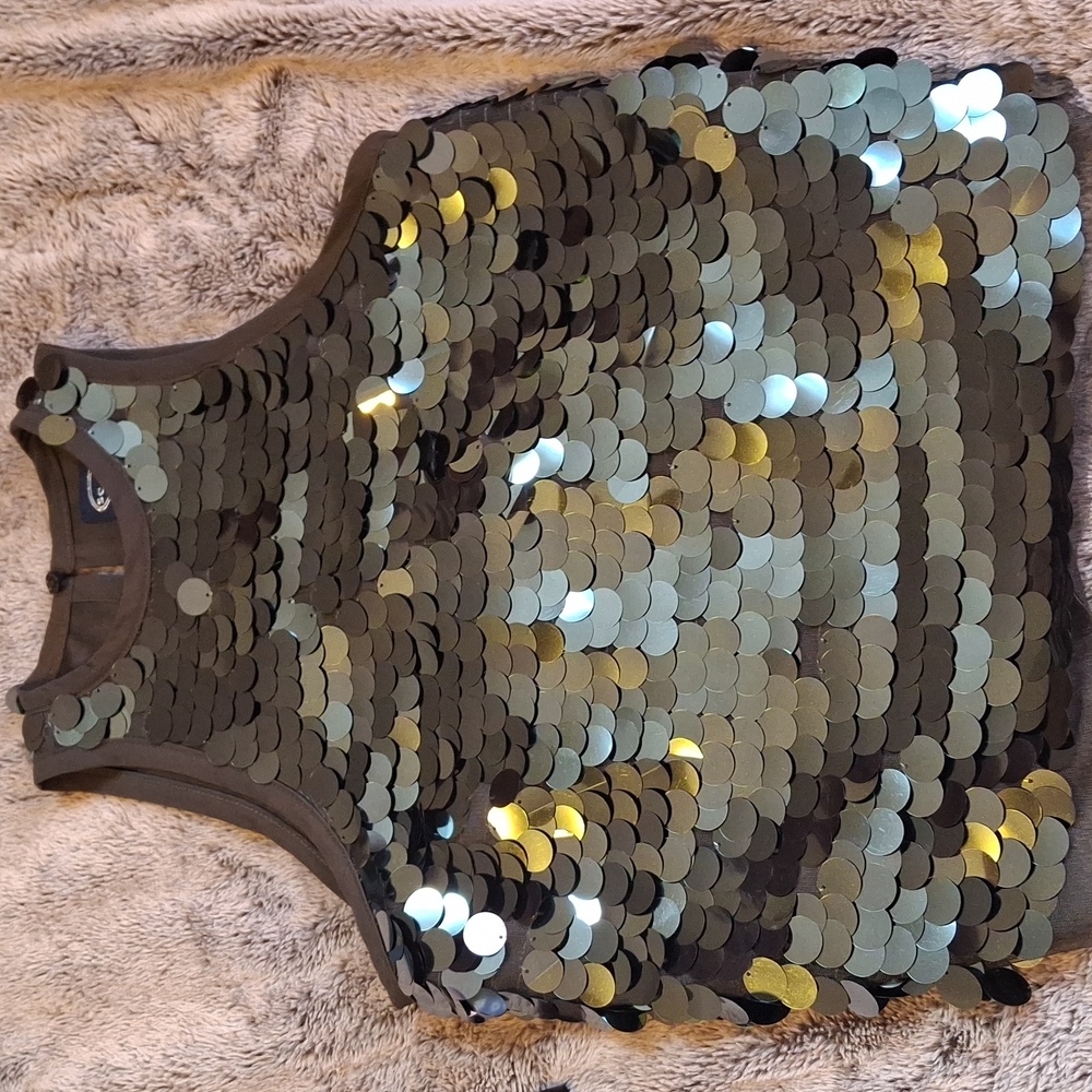 Sequin Sleeveless Top - Picture 5 of 6